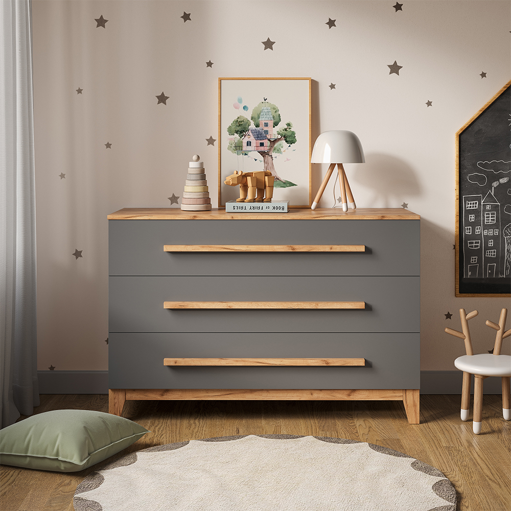 Nahaufnahme von Wickelkommode in Grau/Artisan, zeigt Design- und Oberflächendetails