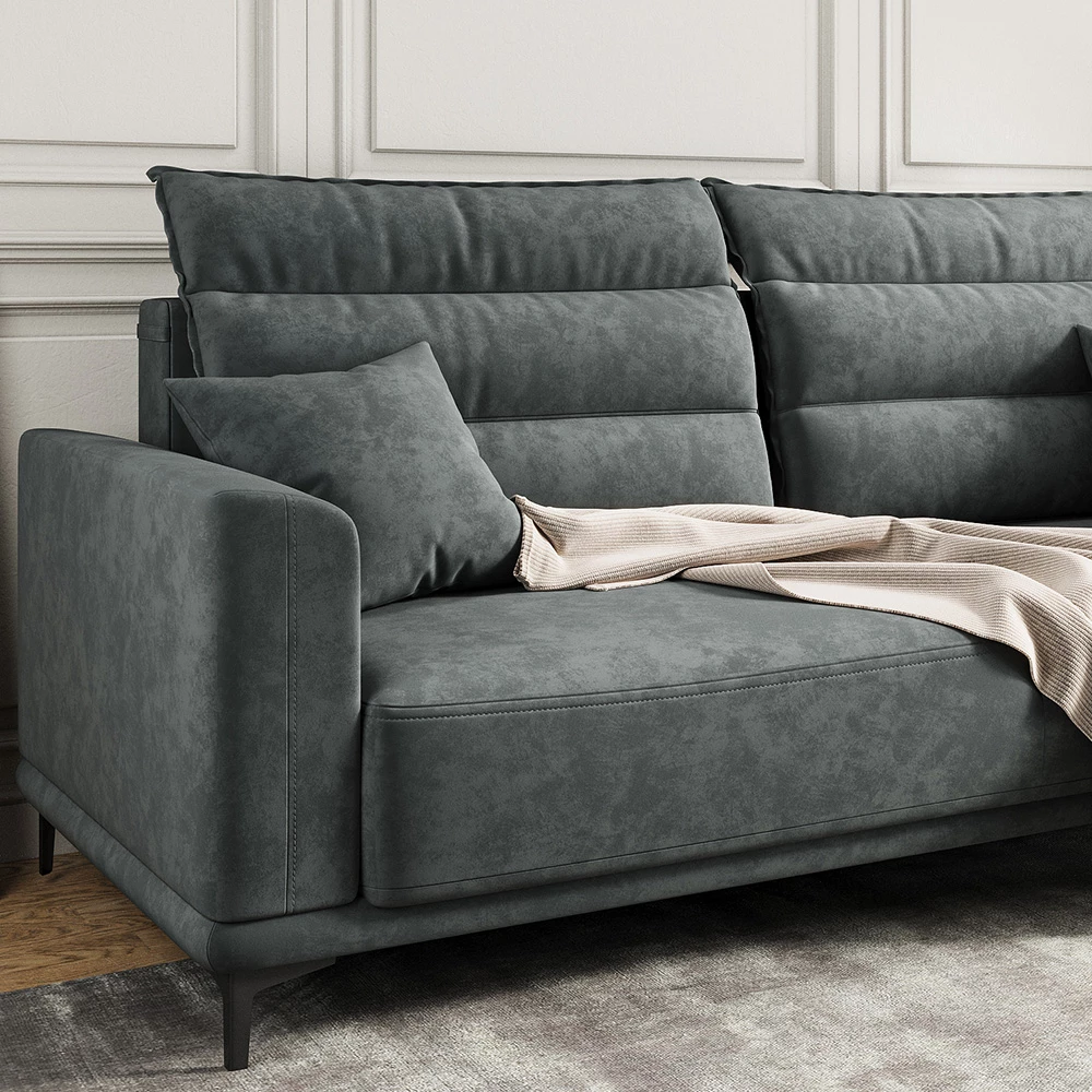 Nahaufnahme von Sofa in Anthrazit, zeigt Textur/Details