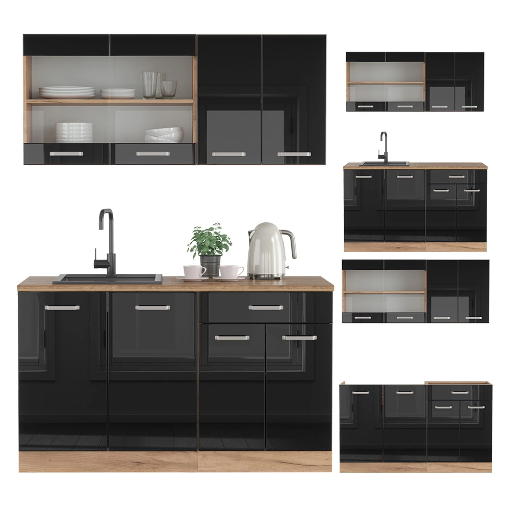 Enkele keuken in Eiken hoogglans zwart/goud op een witte achtergrond met decoratieve elementen