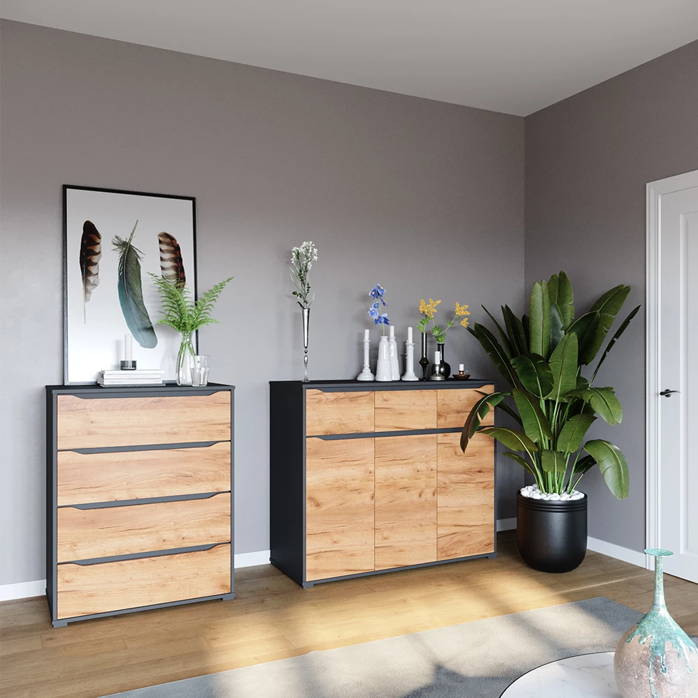 Kommode in Goldkraft Eiche, dargestellt im Ambiente mit Dekoration