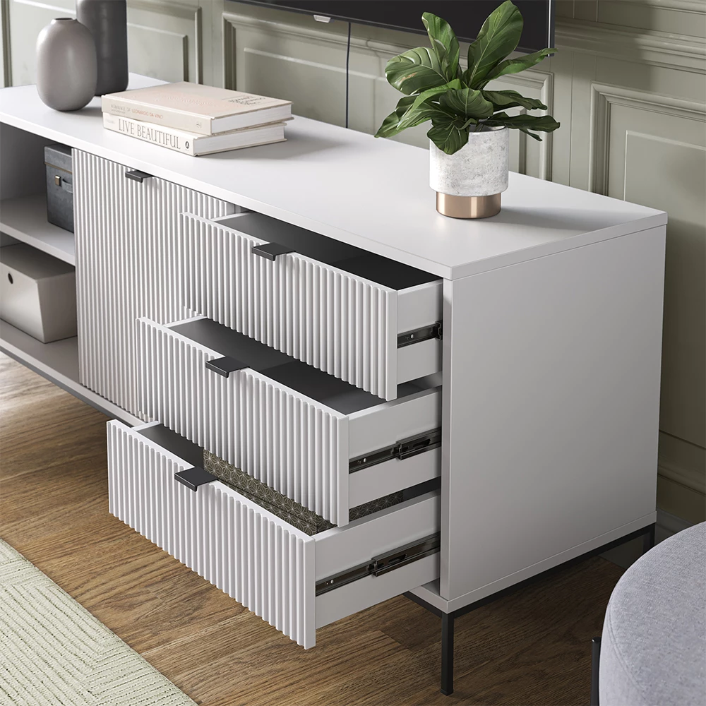 Nahaufnahme von Lowboard in Weiß, zeigt Textur/Details