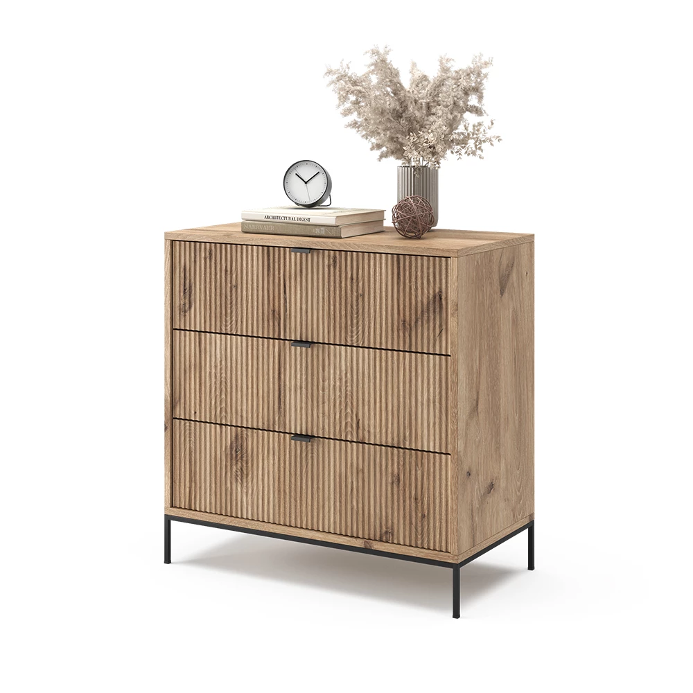 Kommode  in Viking Oak auf weißem Hintergrund mit dekorativen Elementen