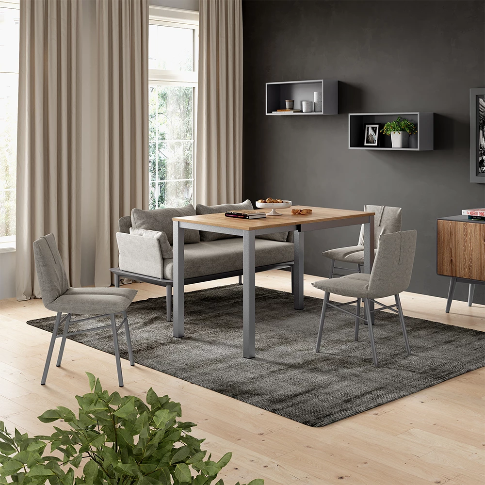 Esstisch in Eiche/Grau, dargestellt im Ambiente mit Dekoration