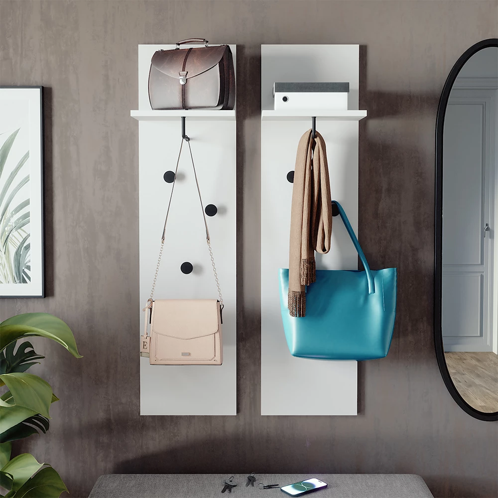 Garderobe in Weiß, dargestellt im Ambiente mit Dekoration