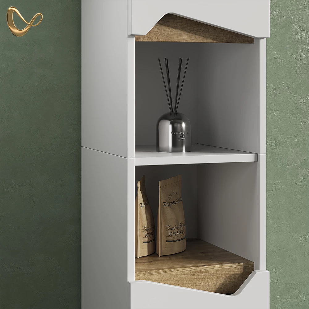 Nahaufnahme von Badmöbel-Kombination in Weiß, zeigt Design- und Oberflächendetails