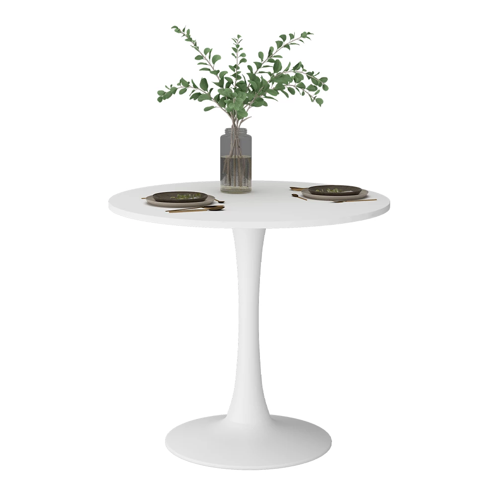 Esstisch in Weiß auf weißem Hintergrund mit dekorativen Elementen