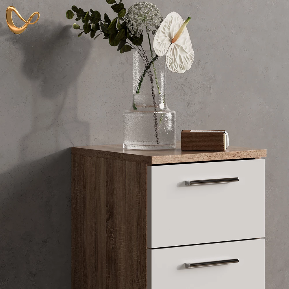 Nahaufnahme von Badmöbel-Set in Weiß/Sonoma, zeigt Design- und Oberflächendetails