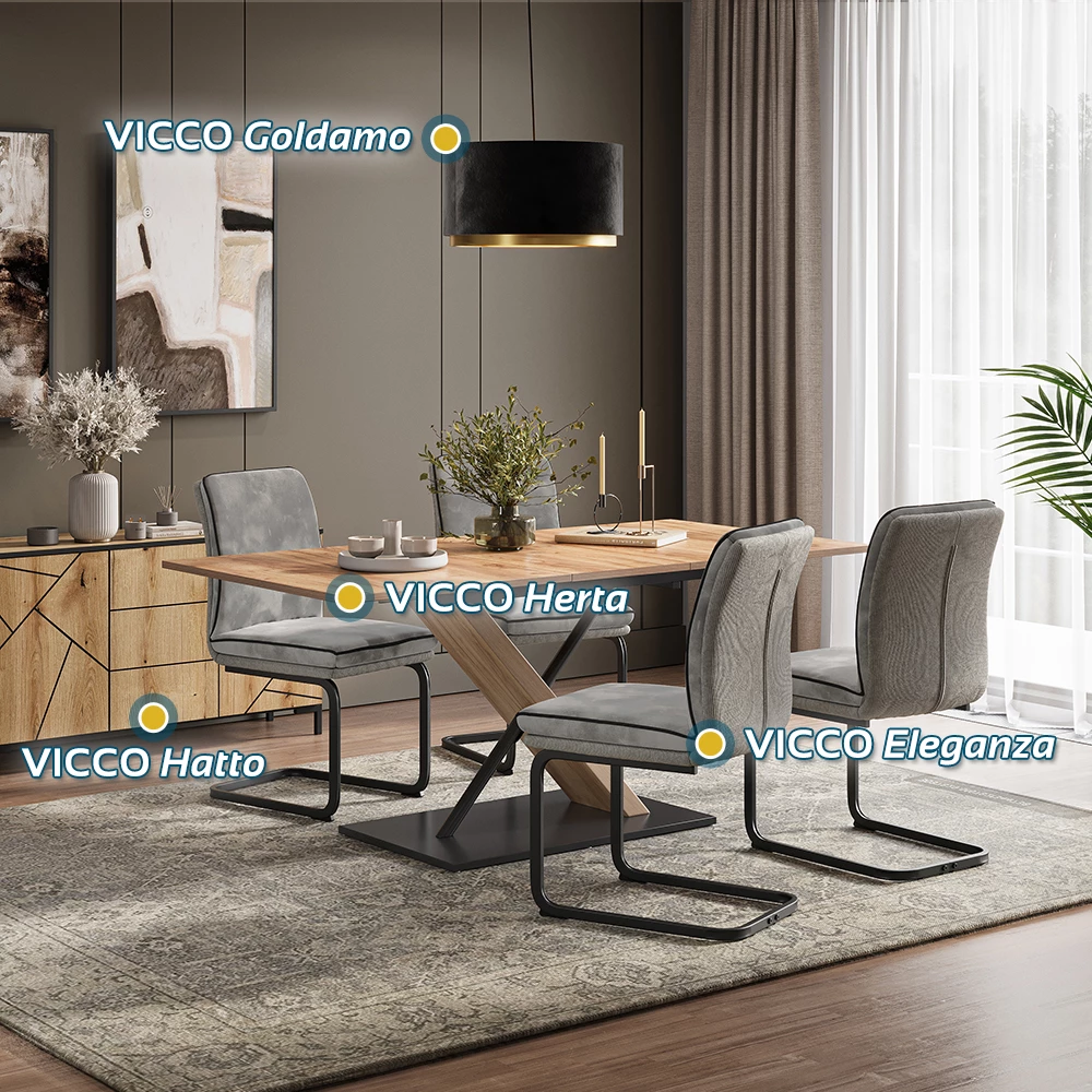 Kragstol in Ljusgrå shown in ambient setting with decoration