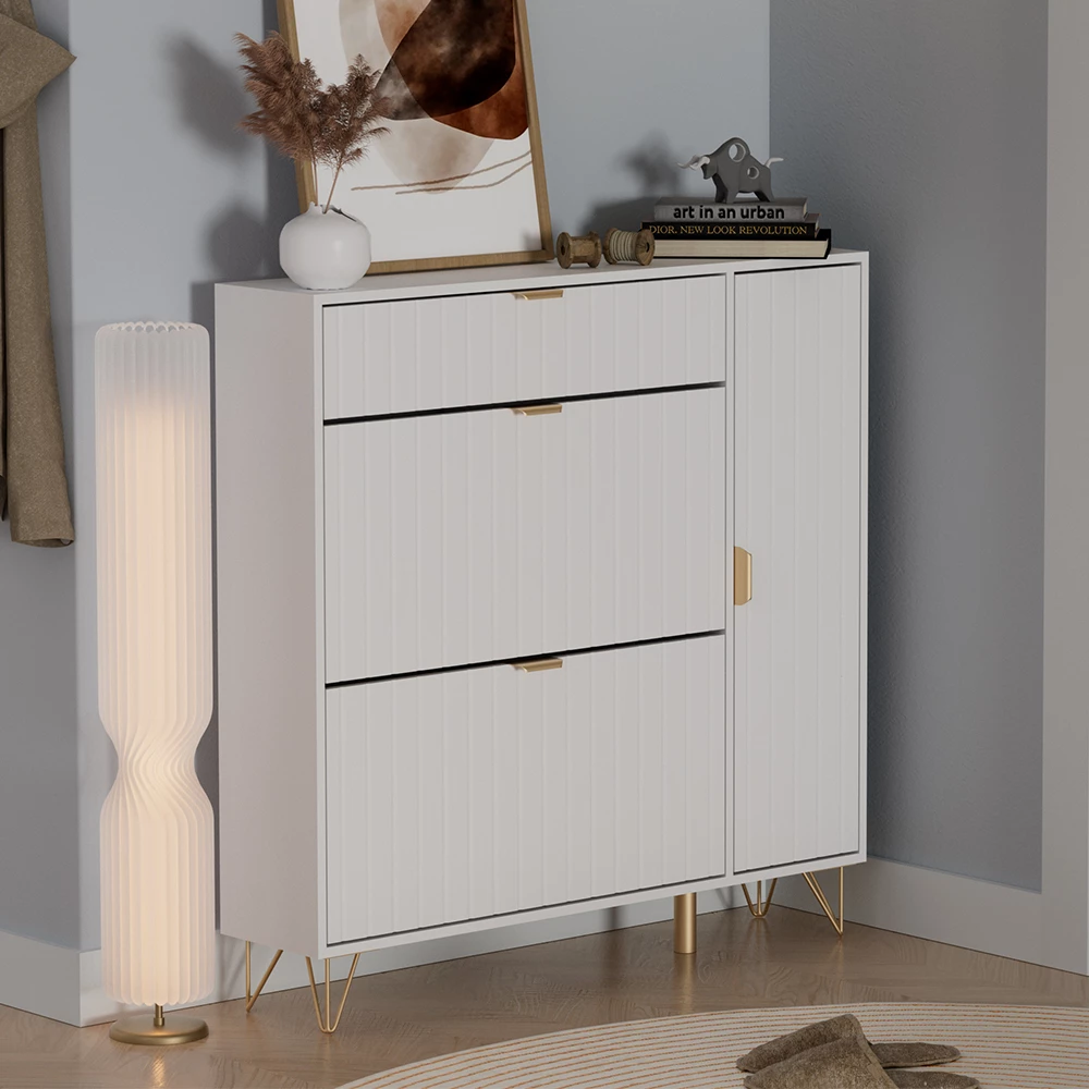 Schuhschrank in Weiß auf weißem Hintergrund