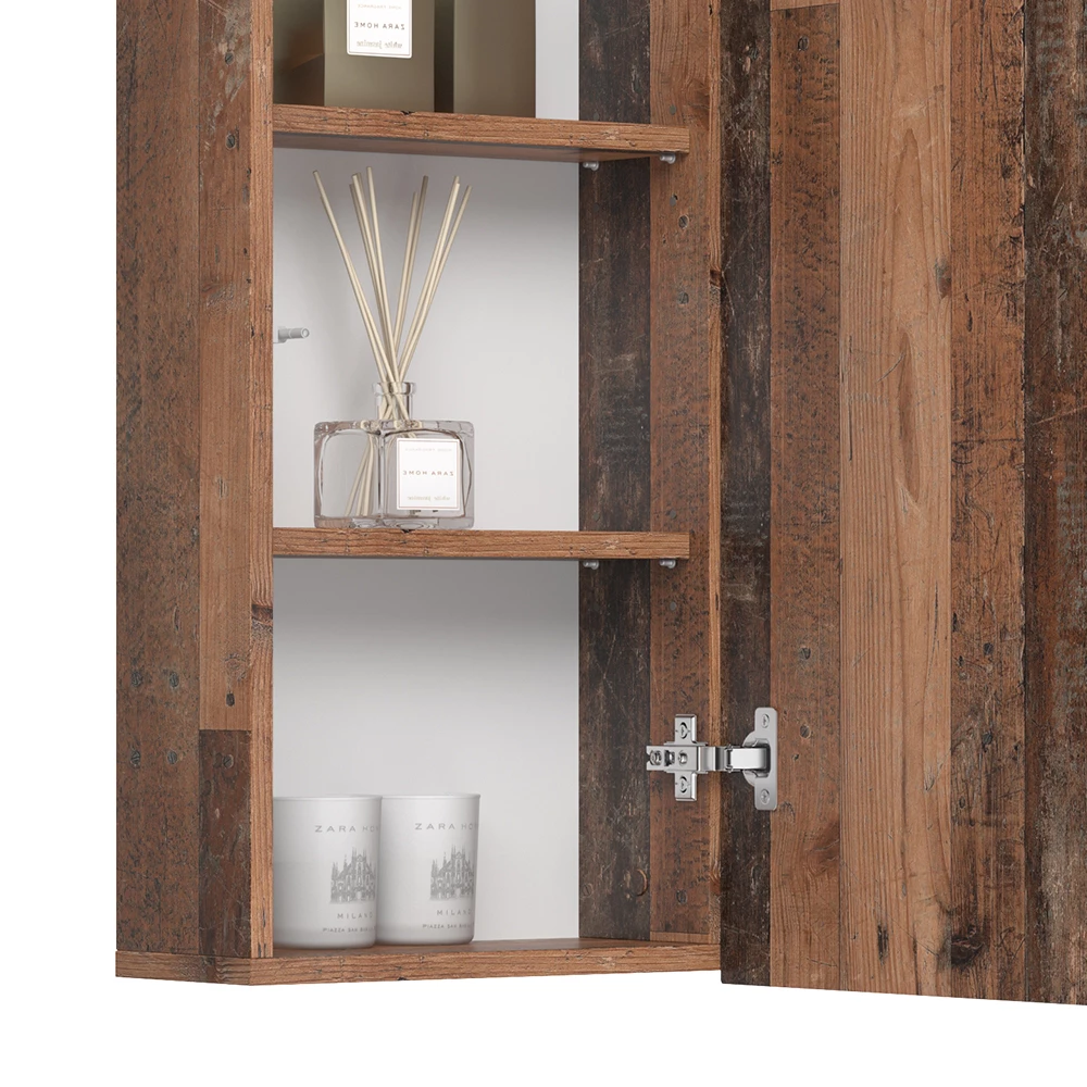 Nahaufnahme von Hängeschrank in Oldstyle, zeigt Design- und Oberflächendetails