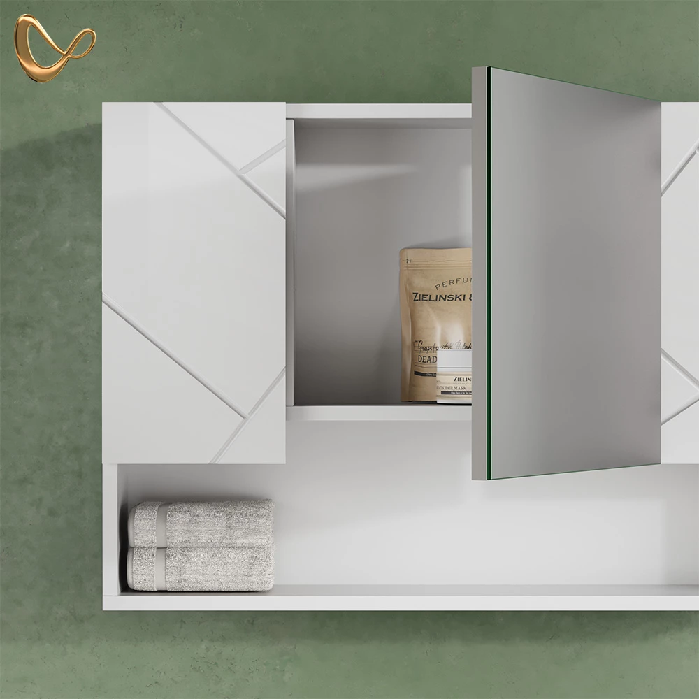 Nahaufnahme von Badspiegelschrank in Weiß Hochglanz, zeigt Design- und Oberflächendetails