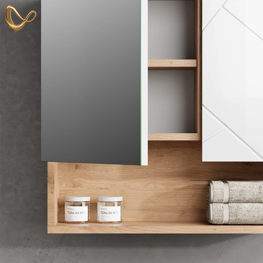 Nahaufnahme von Badspiegelschrank in Weiß Hochglanz/Goldkraft Eiche, zeigt Design- und Oberflächendetails