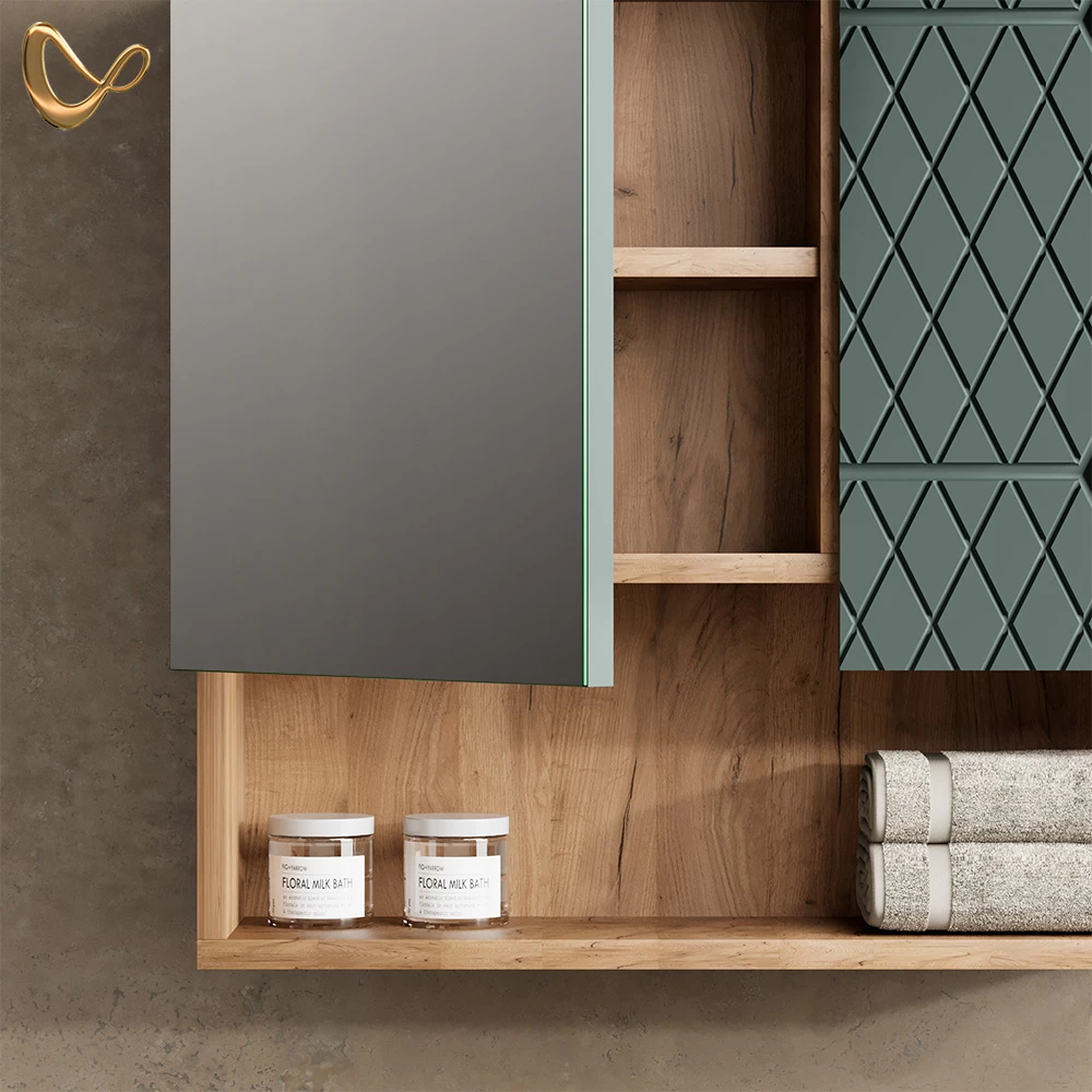 Nahaufnahme von Badspiegelschrank in Grün/Goldkraft Eiche, zeigt Design- und Oberflächendetails