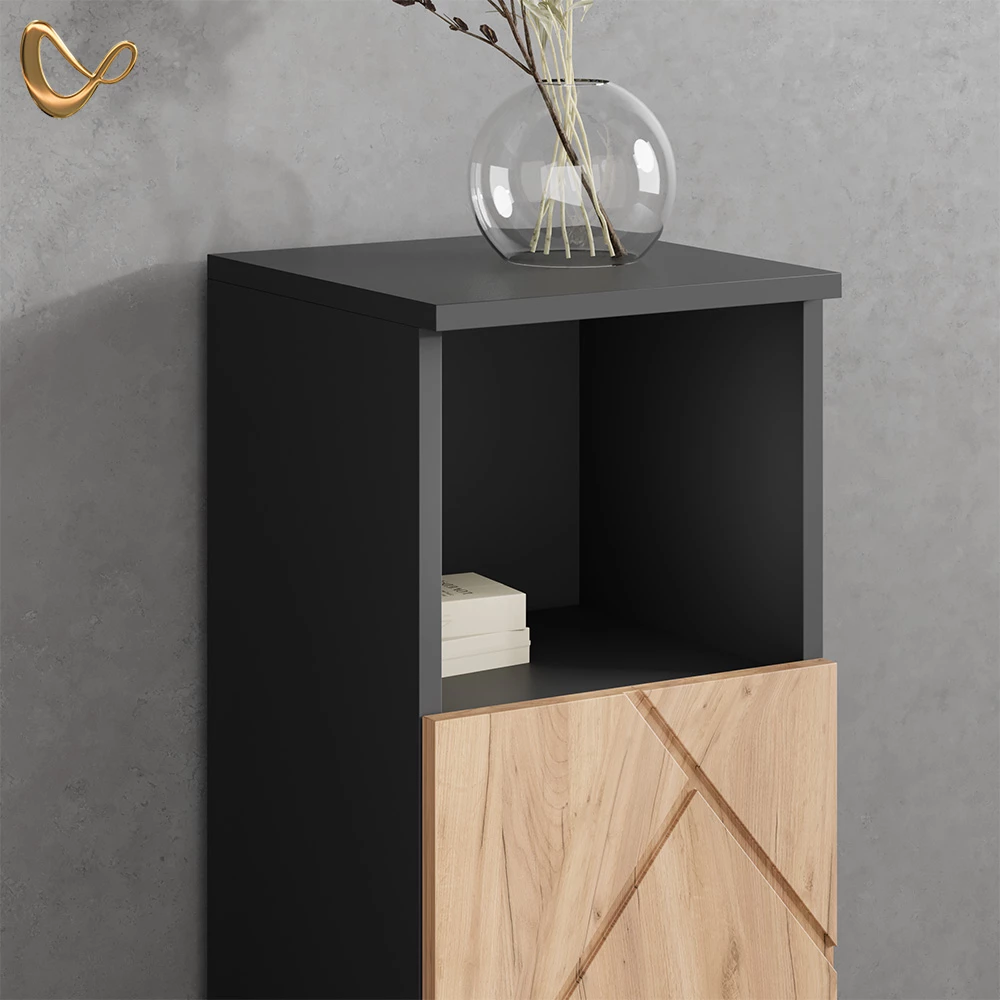 Nahaufnahme von Badmöbel-Set in Goldkraft Eiche/Anthrazit, zeigt Design- und Oberflächendetails