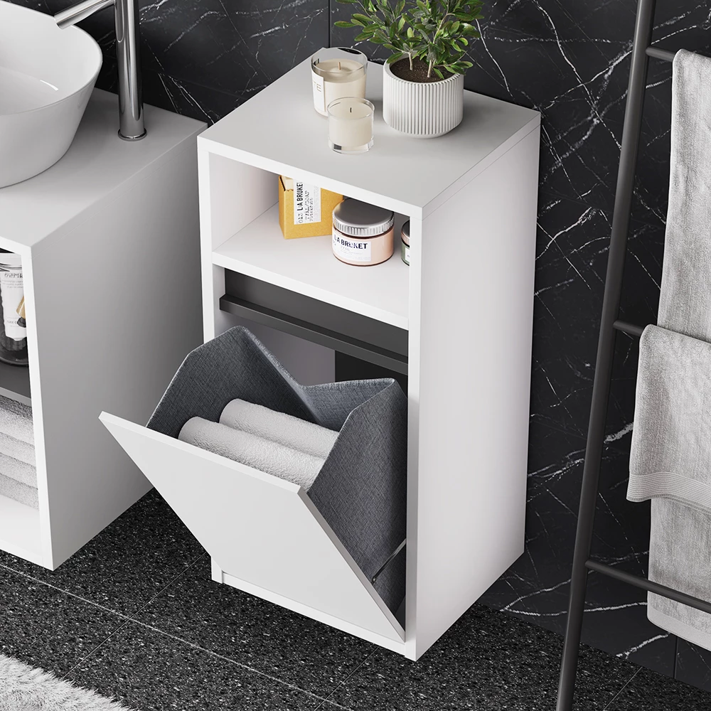 Nahaufnahme von Badschrank in Weiß/Grau, zeigt Textur/Details