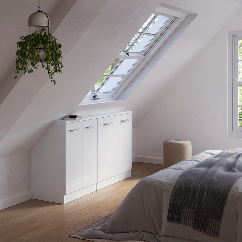 Dachschrägenschrank in Weiß Hochglanz/Weiß auf weißem Hintergrund