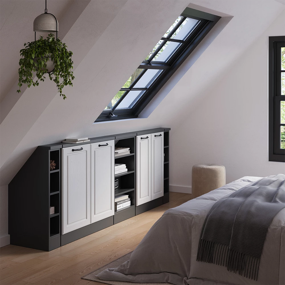 Skråt tagskab i farven Hvidt landhus/antracit på hvid baggrund