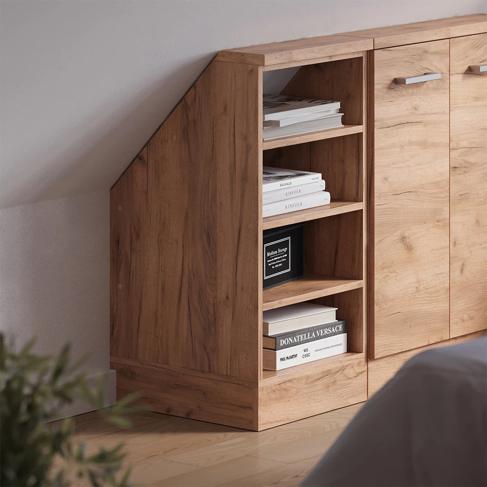 Dachschrägenschrank in Carvalho dourado on white background