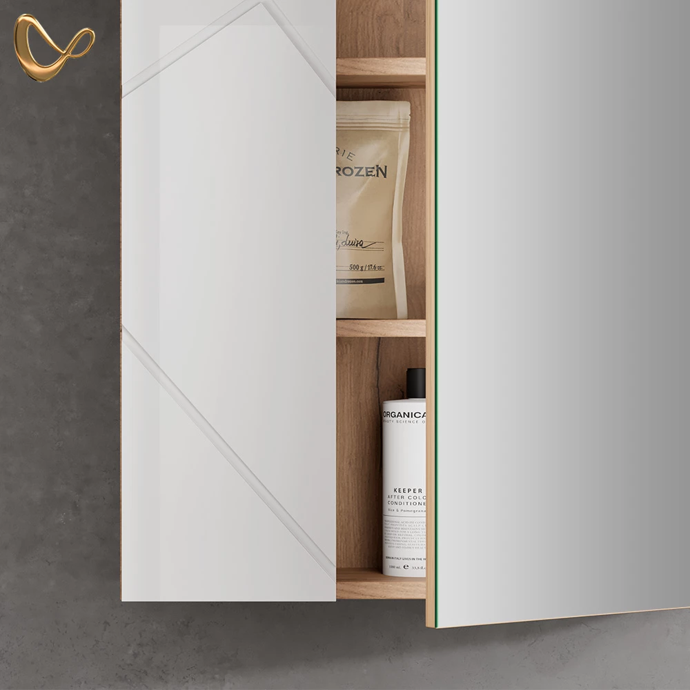 Nahaufnahme von Spiegelschrank in Weiß/Eiche, zeigt Design- und Oberflächendetails