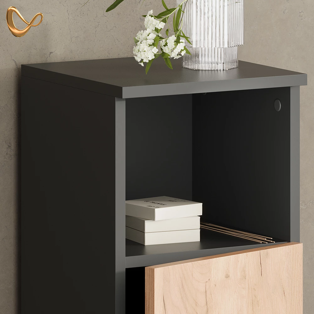 Nahaufnahme von Badmöbel-Set in Anthrazit/Goldkraft Eiche, zeigt Design- und Oberflächendetails