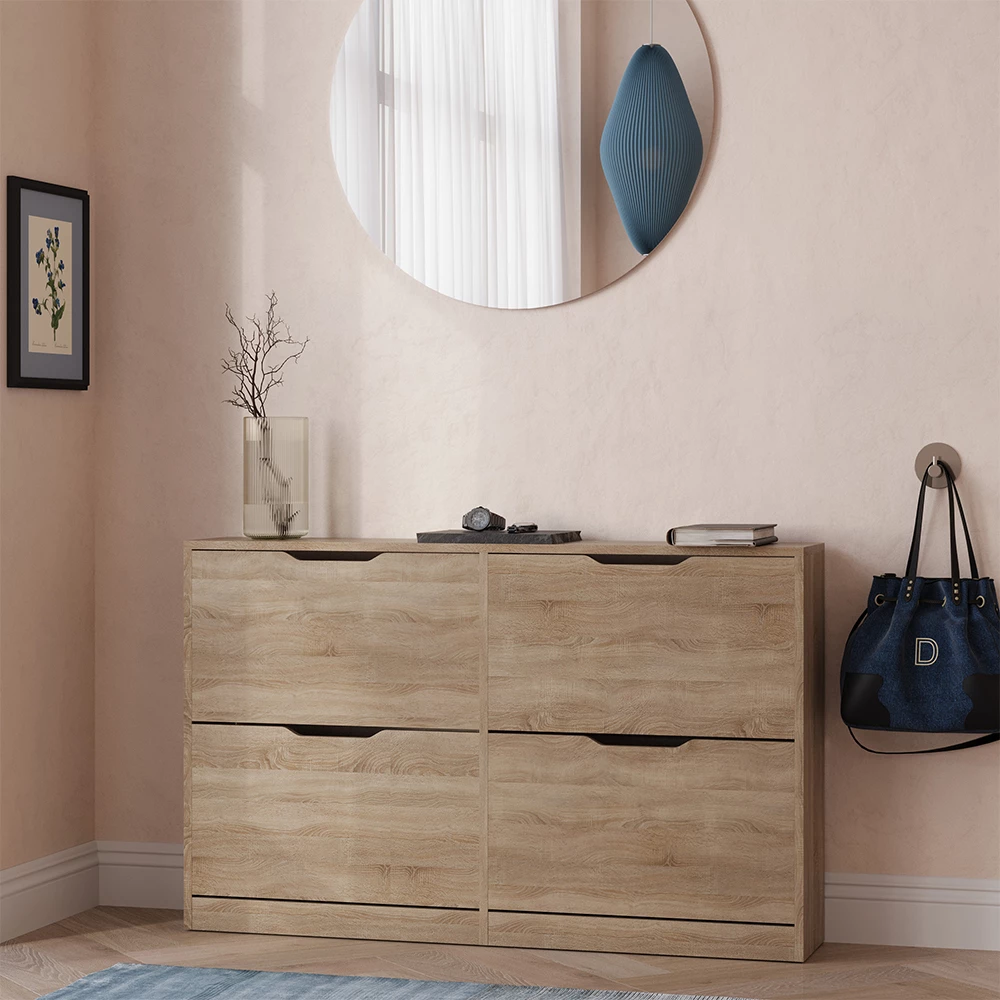 Skotipper i farven Sonoma, vist i et miljø med dekoration