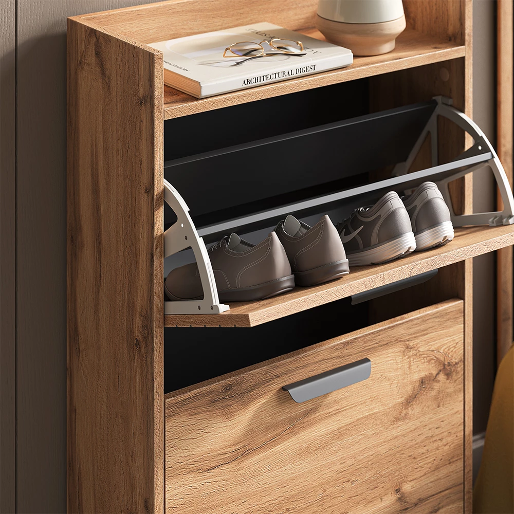 Nærbillede af Skotøjsæske i farven Wotan af eg, der viser struktur/detaljer