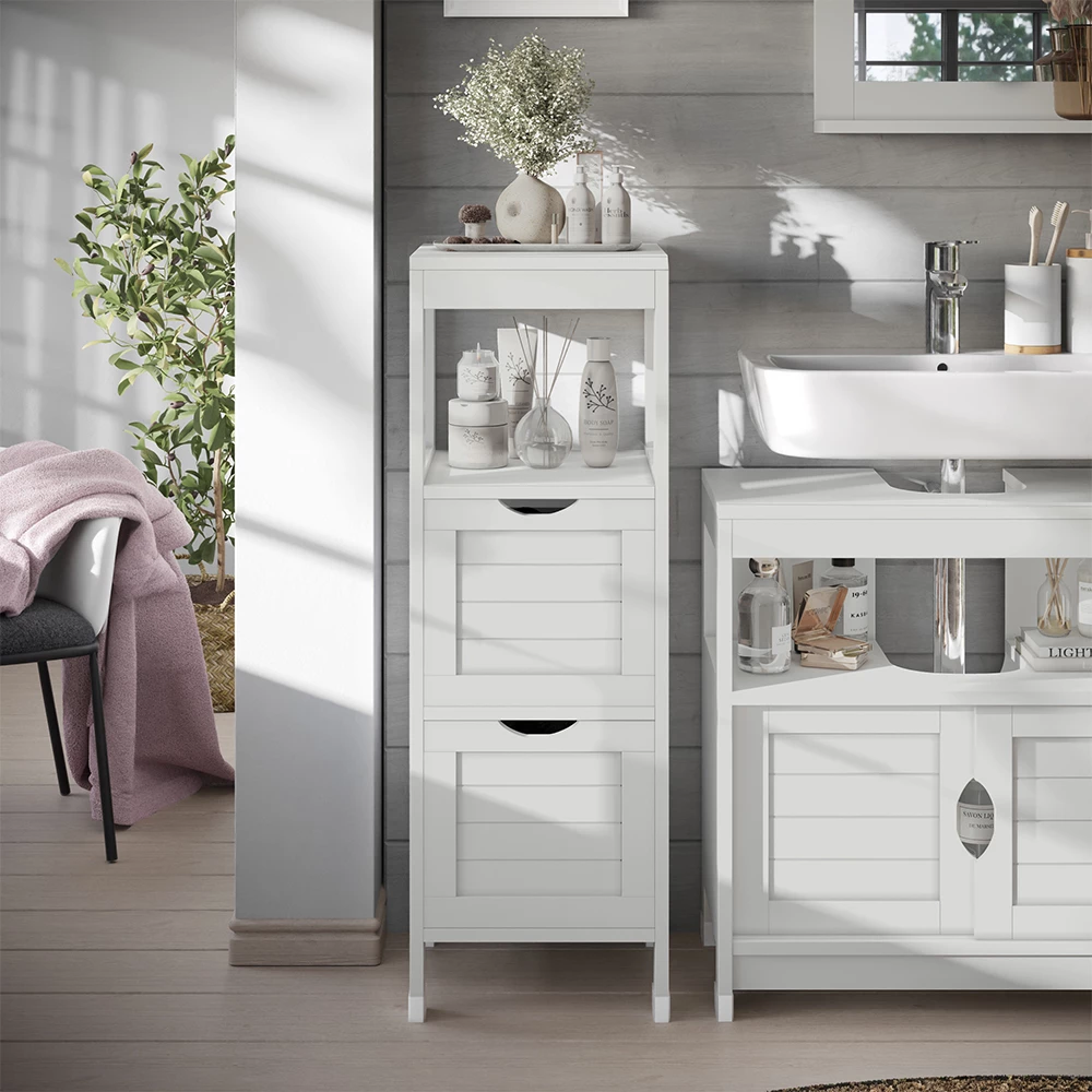 mobiletto bagno in Bianco, mostrato in un ambiente ambientale con decorazioni