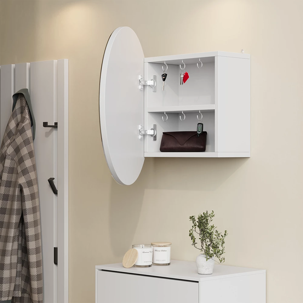 Close-up van Badkamerspiegelkast in Wit, met ontwerp- en oppervlakte-details