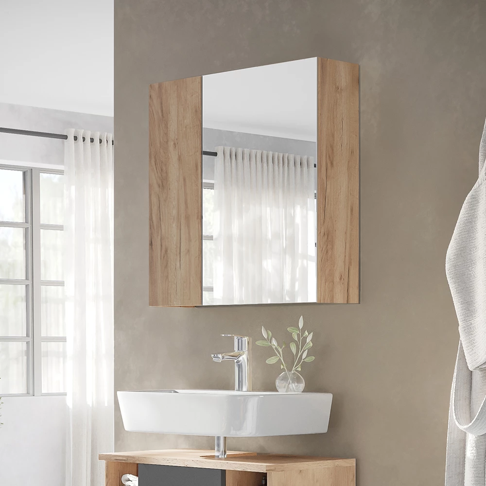 Armoire de toilette en Chêne de force doré, présenté dans un décor ambiant avec décoration