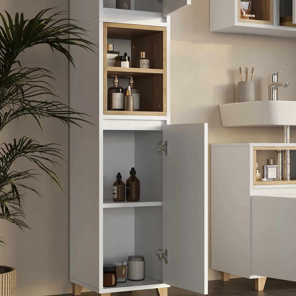 Close-up van Badkamerkast in Wit/eiken, met textuur/details