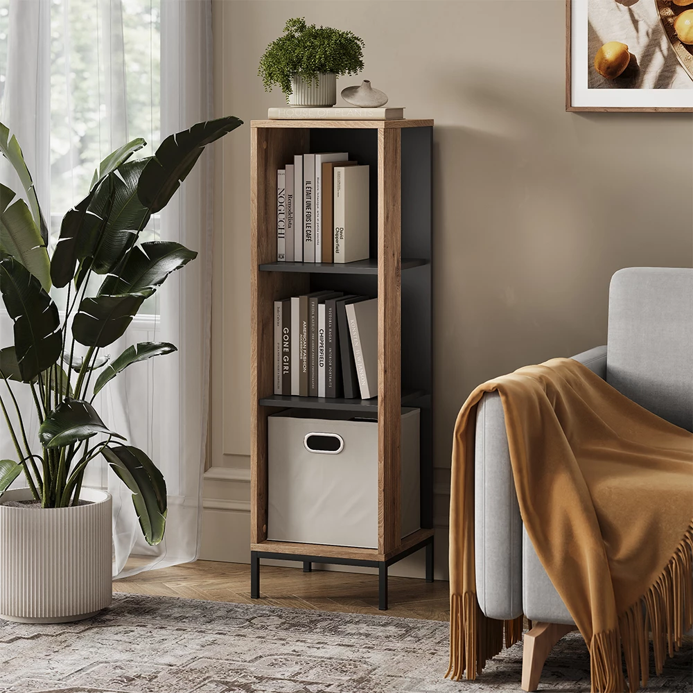 Bücherregal in Viking Oak auf weißem Hintergrund