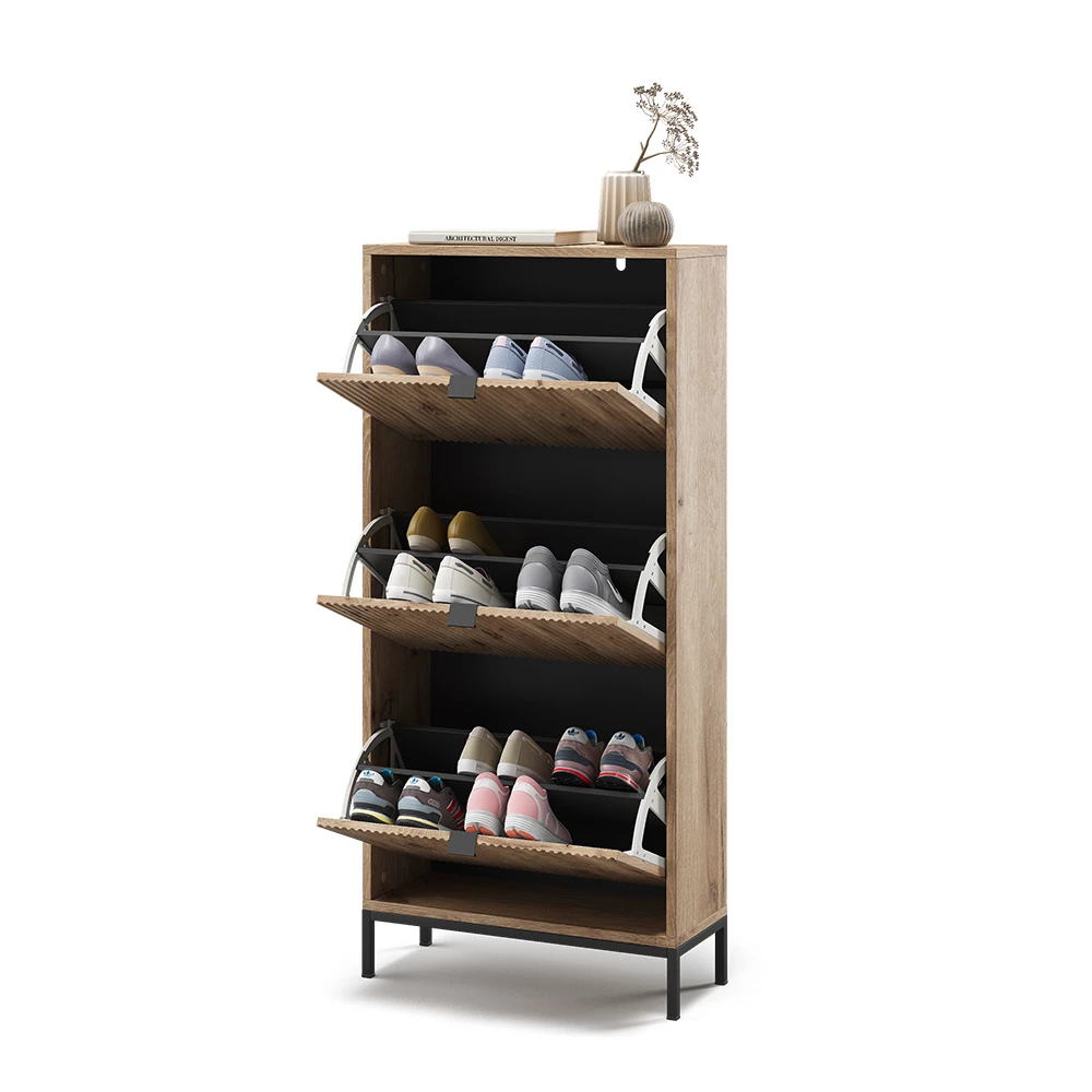 Skotipper i farven Viking Eg på hvid baggrund med dekorative elementer