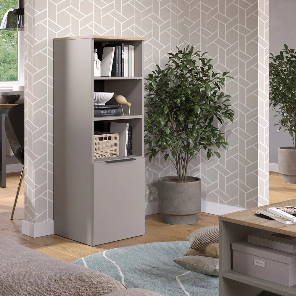 Universalschrank in Greige auf weißem Hintergrund