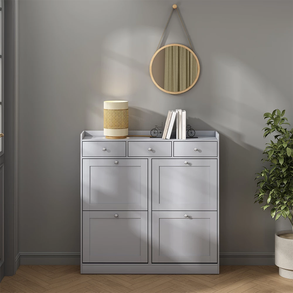 Skotipper i farven Grå, vist i et miljø med dekoration