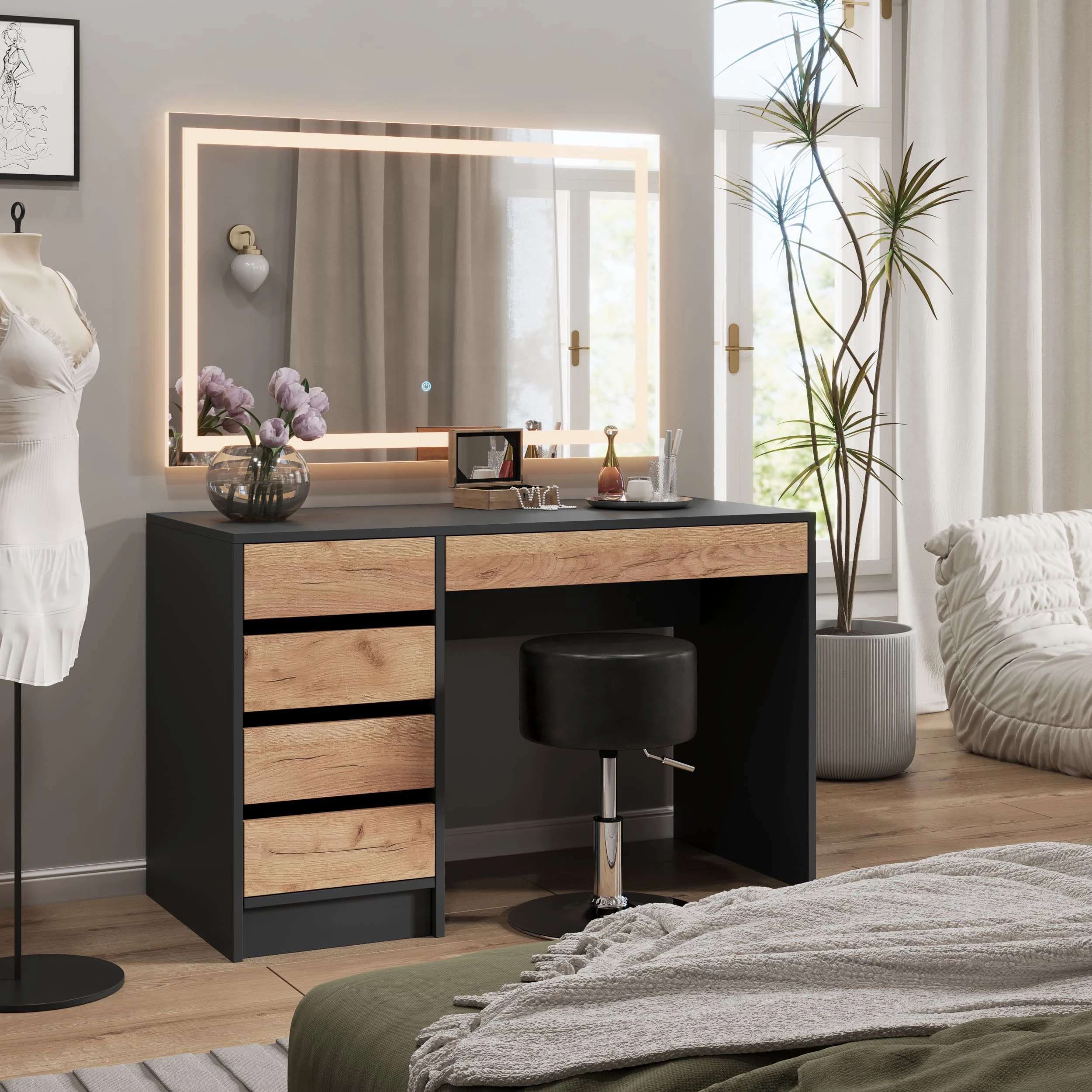 Skammel i farven Sort på hvid baggrund med dekorative elementer