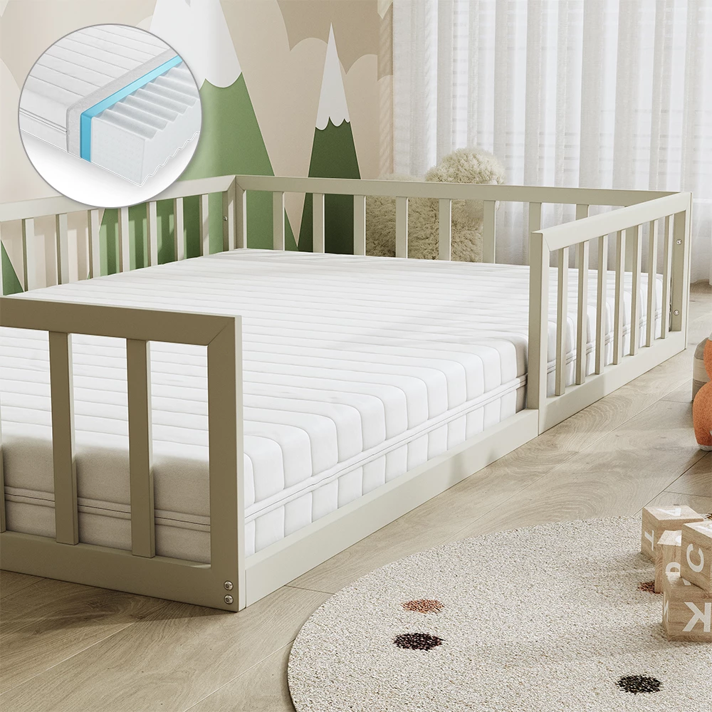 Close-up of Kinderbed in Grijs, showing texture/details