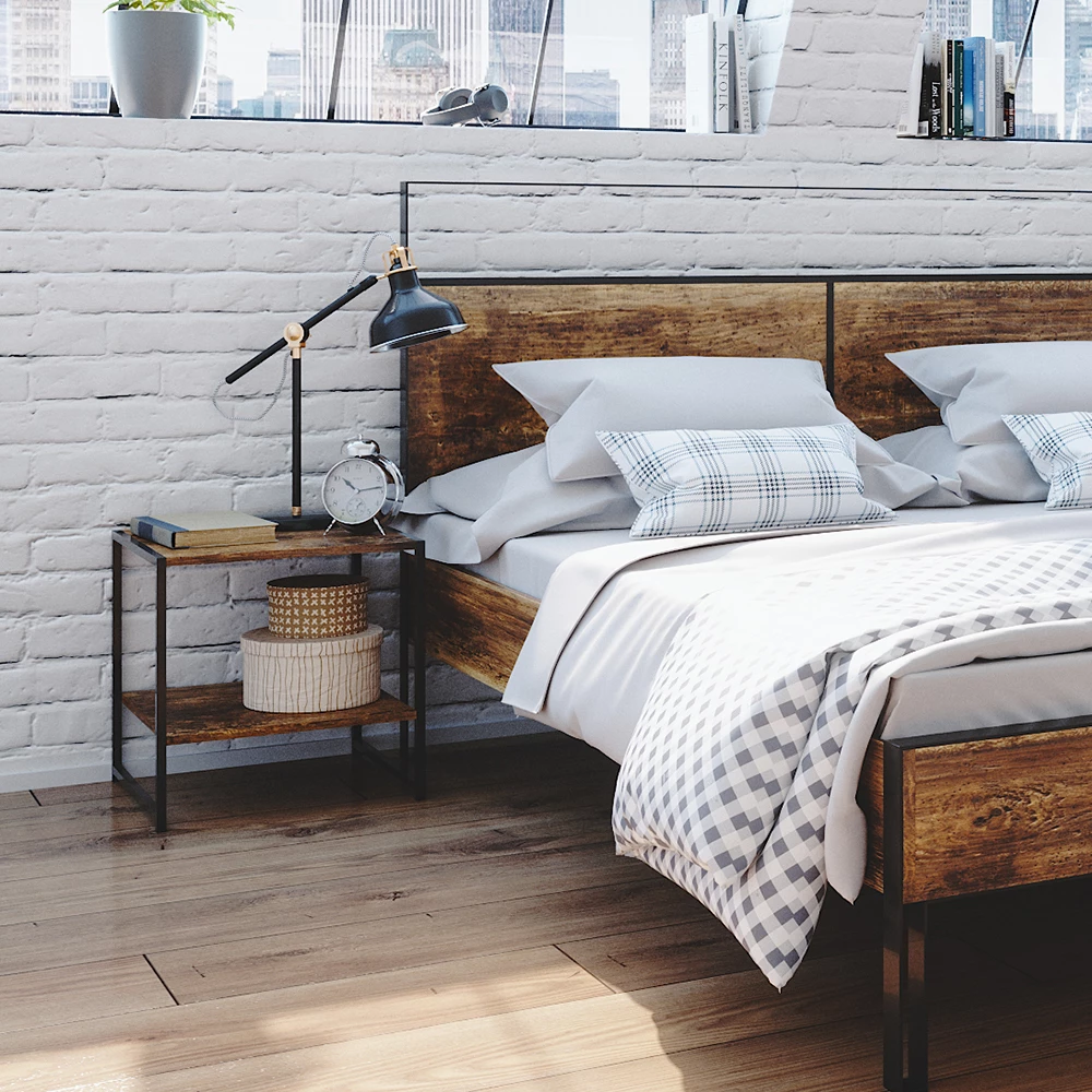 Nahaufnahme von Nachttisch in Antikholz, zeigt Textur/Details