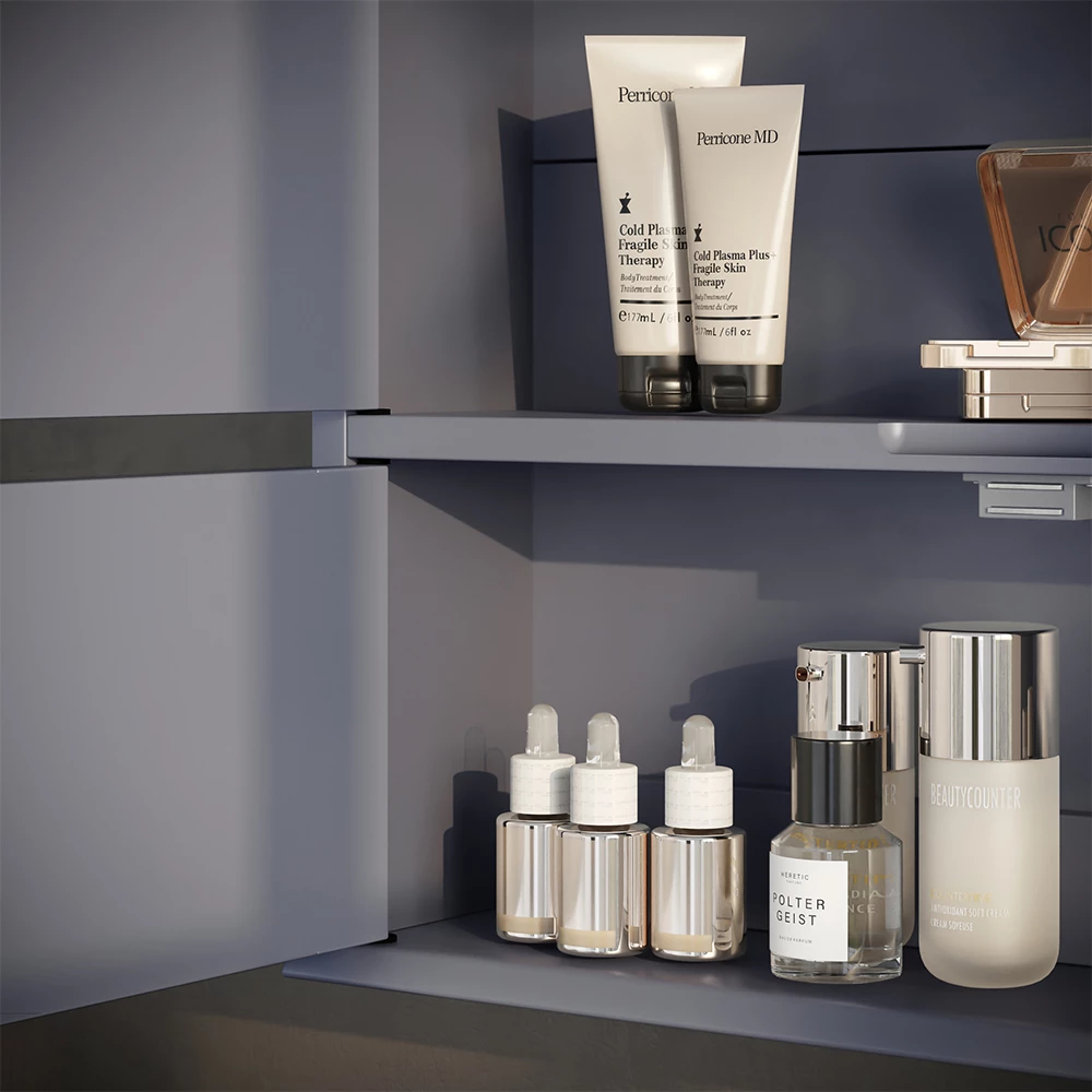 Primo piano di Specchio contenitore bagno in Grigio, mostrando texture/dettagli