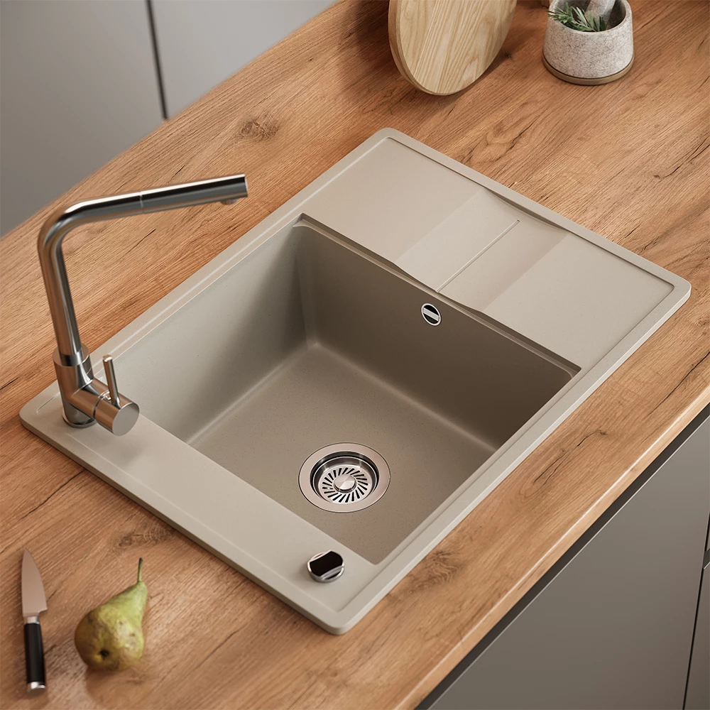Spülbecken in Beige, dargestellt im Ambiente mit Dekoration