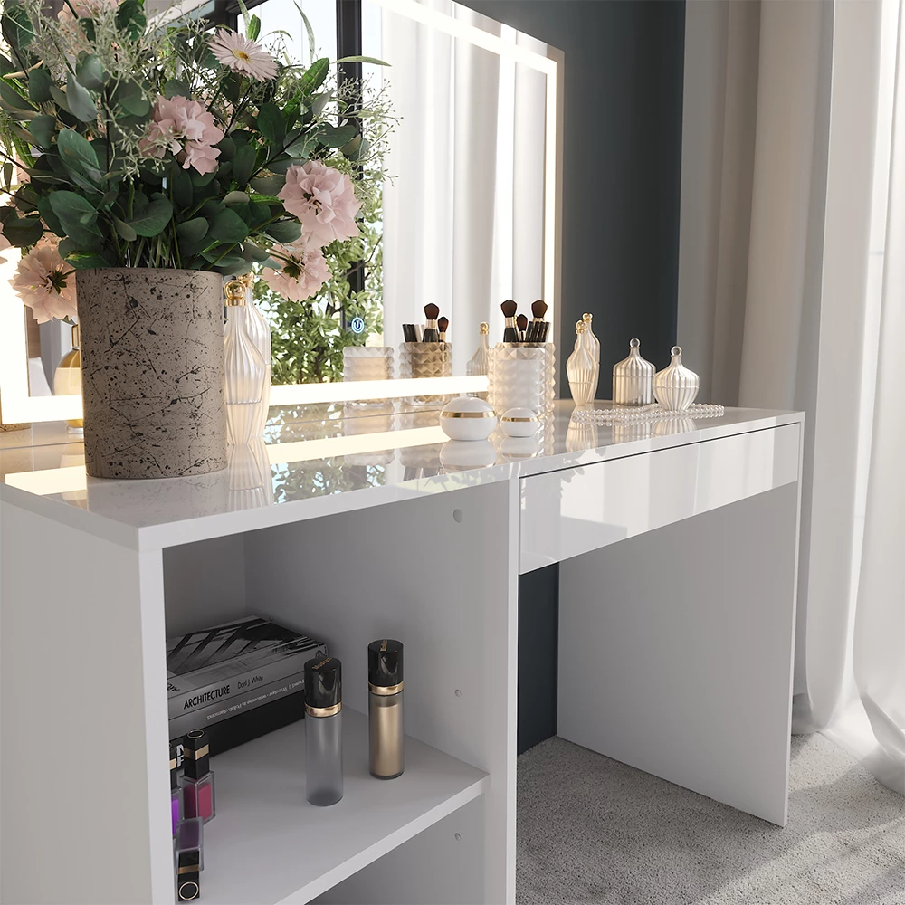 Nahaufnahme von Schminktisch in Weiß/Weiß Hochglanz, zeigt Textur/Details