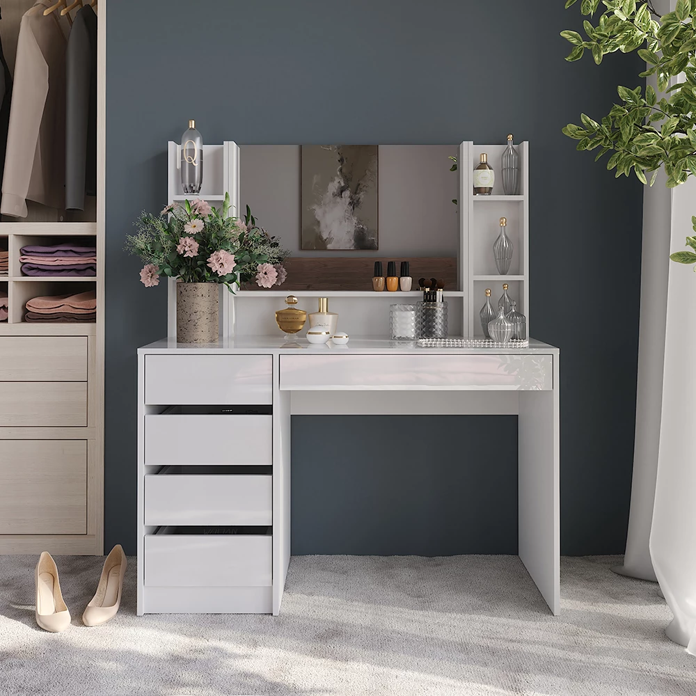 Kaptafel in Wit/wit hoogglans, getoond in een sfeervolle omgeving met decoratie