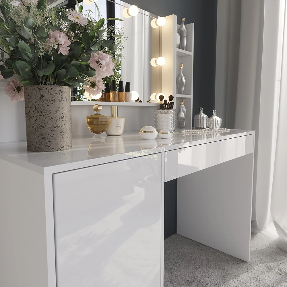 Gros plan de Coiffeuse en blanc/blanc brillant, montrant la texture/les détails