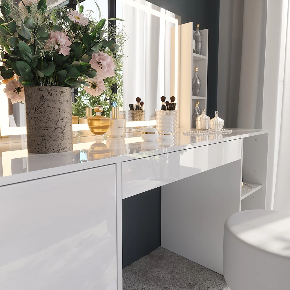 Nahaufnahme von Schminktisch in Weiß/Weiß Hochglanz, zeigt Textur/Details