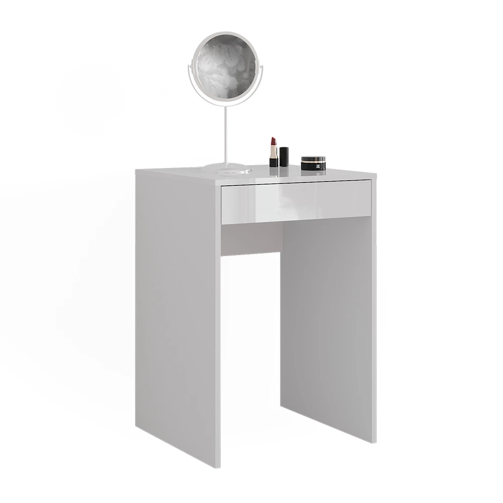 Schminktisch in Weiß/Weiß Hochglanz auf weißem Hintergrund mit dekorativen Elementen