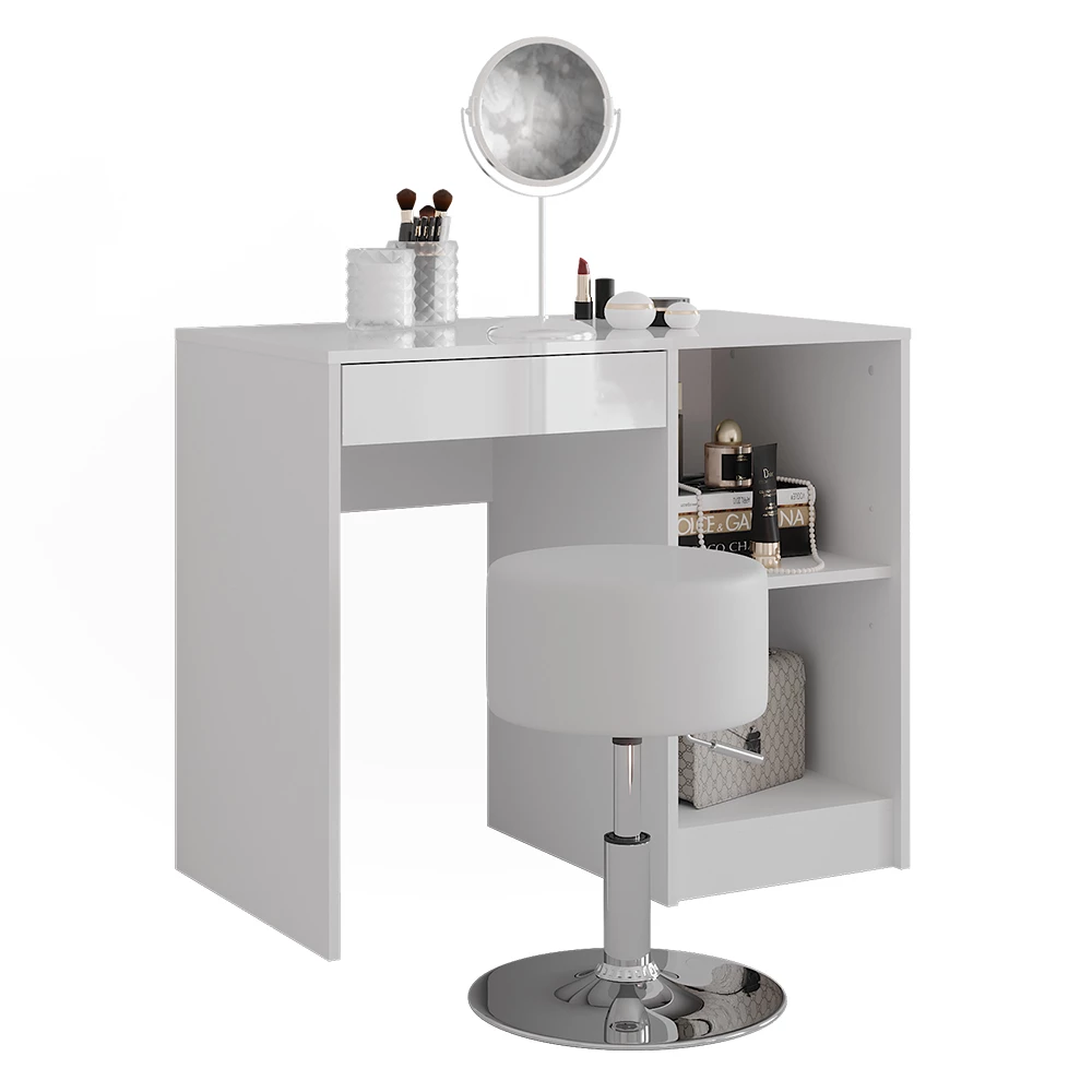 Makeupbord i farven Hvid/hvid højglans på hvid baggrund med dekorative elementer