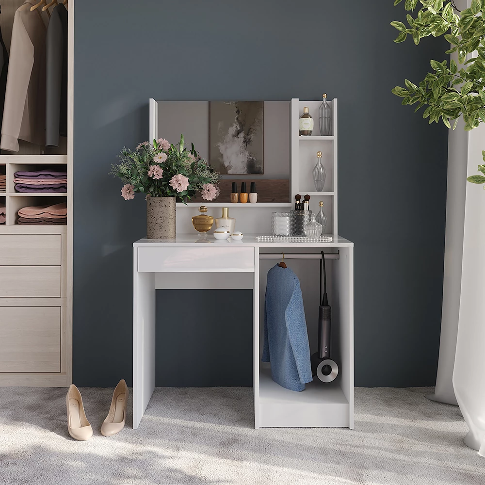 Stolik do przebierania w kolorze Biały/biały wysoki połysk na białym tle z elementami dekoracyjnymi