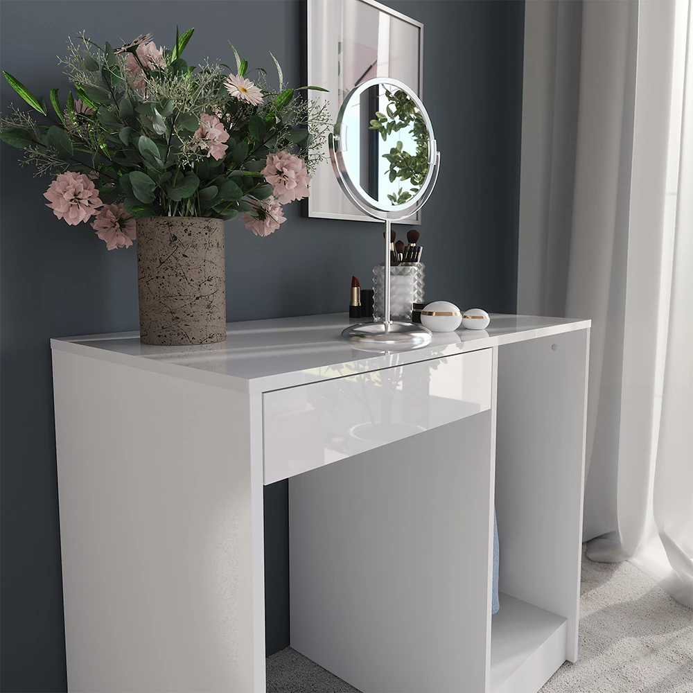 Nahaufnahme von Schminktisch in Weiß/Weiß Hochglanz, zeigt Textur/Details