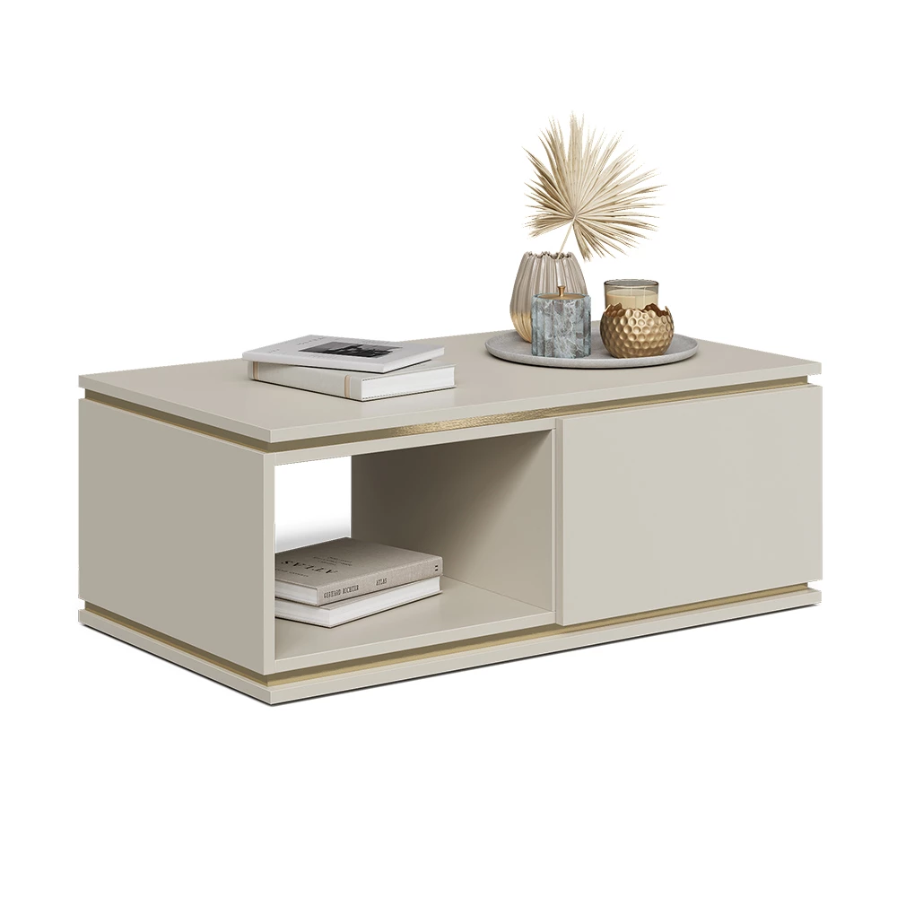 Couchtisch in Cashmere auf weißem Hintergrund mit dekorativen Elementen