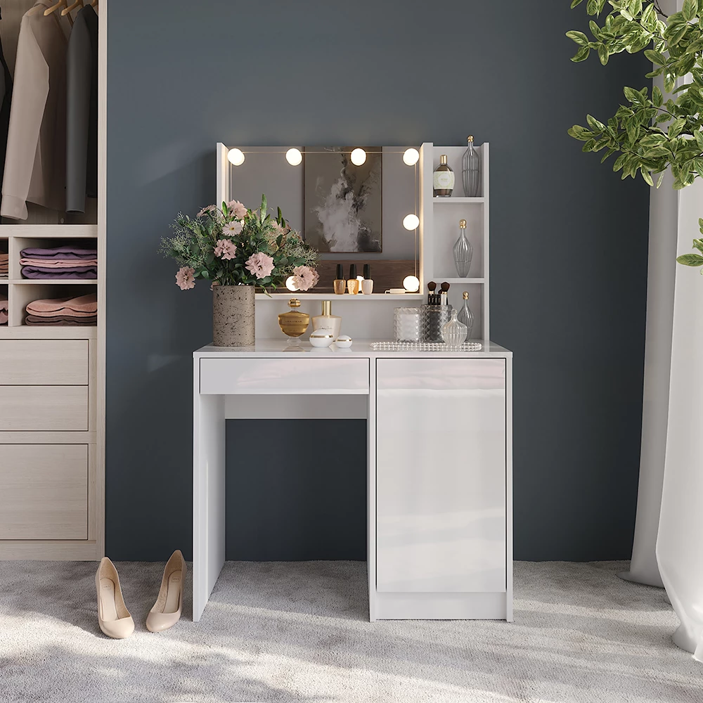 Coiffeuse en blanc/blanc brillant, présenté dans un décor ambiant avec décoration