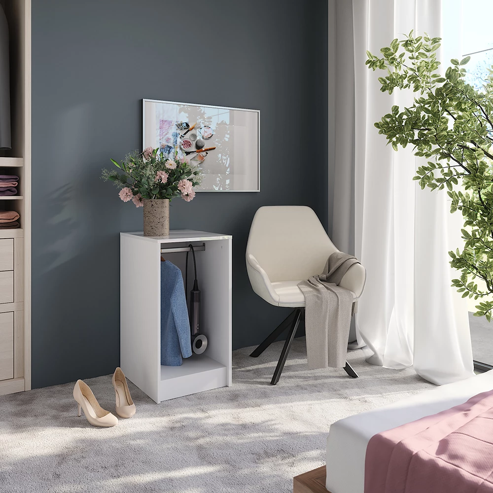 Nahaufnahme von Kommode in Weiß/Weiß Hochglanz, zeigt Design- und Oberflächendetails